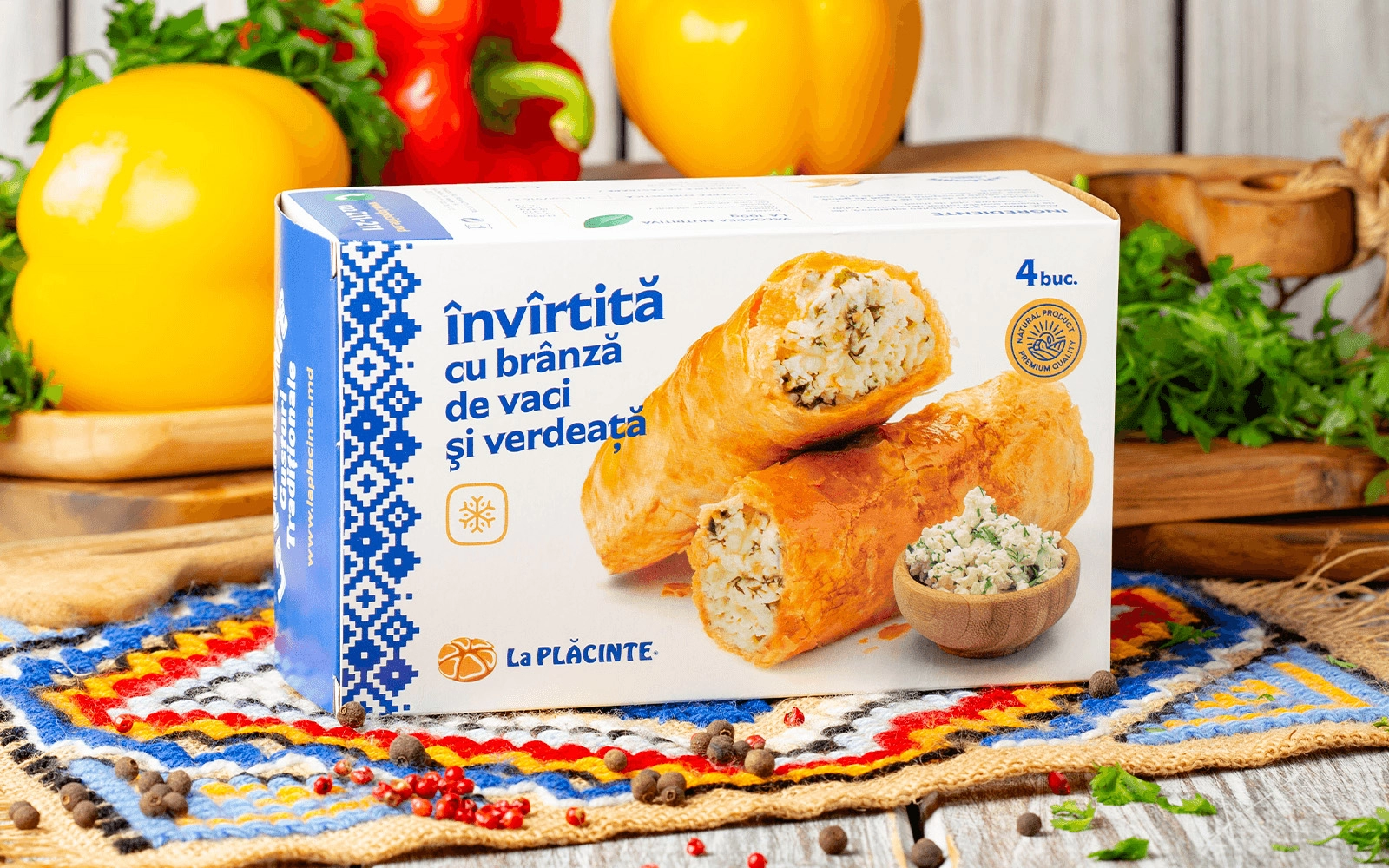 Învârtită  cu brânză și verdeață - Produs congelat